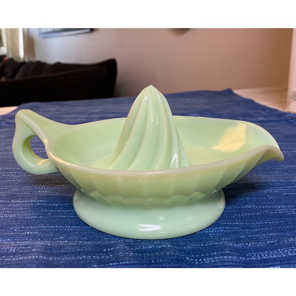 Uranium Glows Jadeite Glass Kitchen Reamer Juicer Cottage Farmhouse Home Decor - Picture 3 of 7